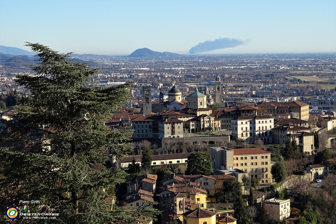 51 Da San Vigilio Citta Alta, Bassa e pianura....JPG